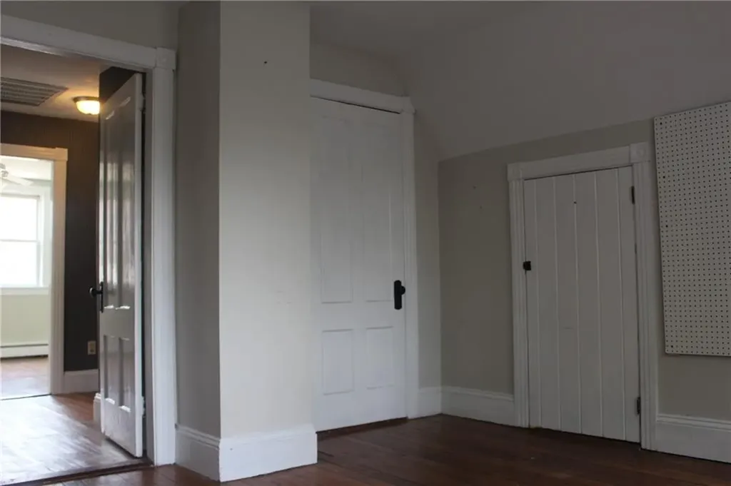 29 Chapmans Avenue Warwick RI 02886