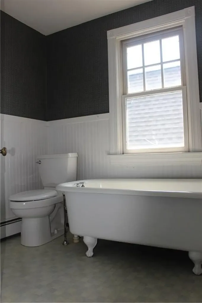 29 Chapmans Avenue Warwick RI 02886