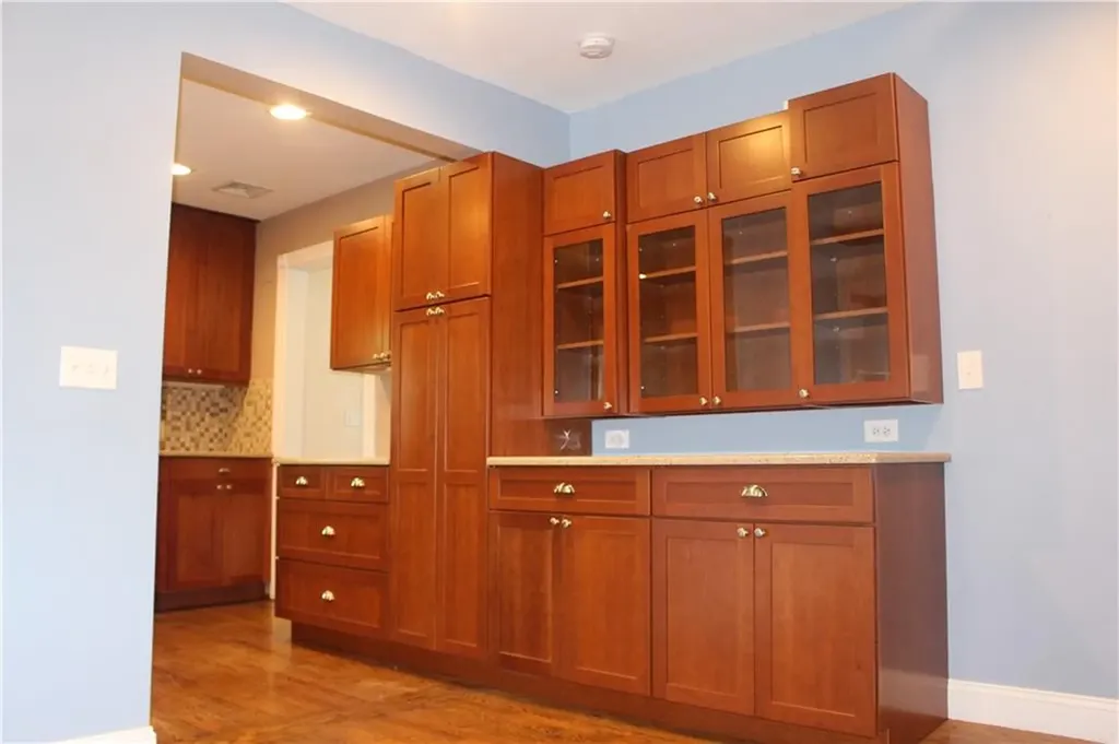 29 Chapmans Avenue Warwick RI 02886