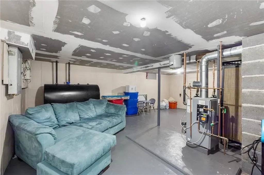 82 Phillips Street Woonsocket RI 02895