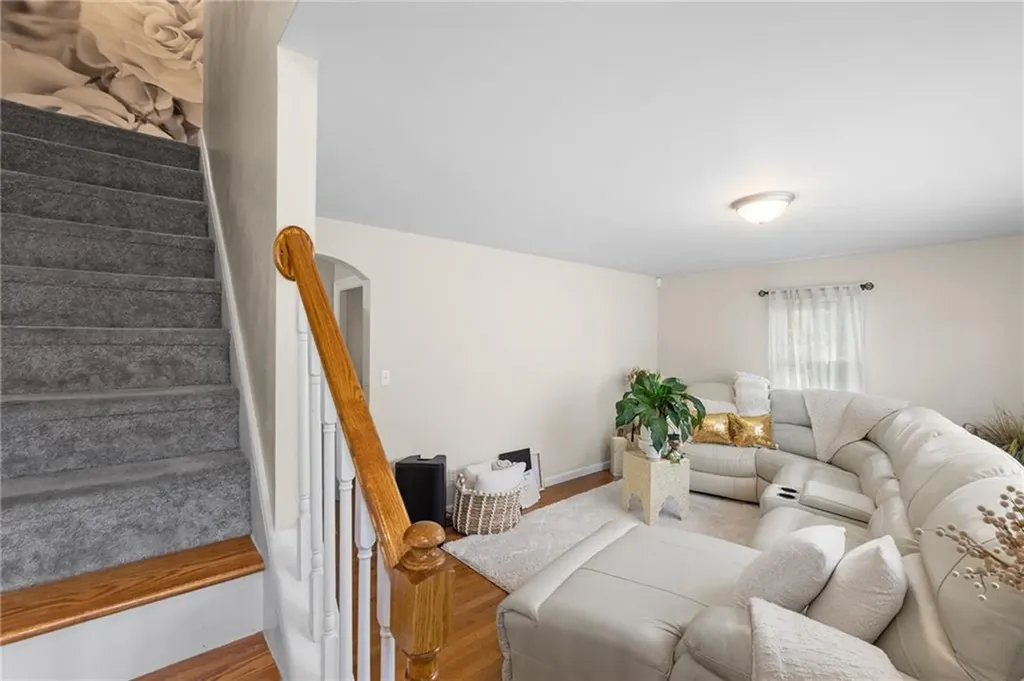 82 Phillips Street Woonsocket RI 02895