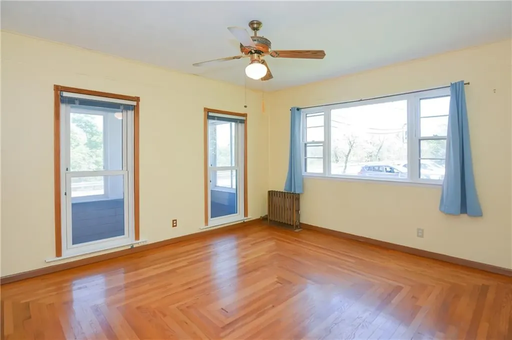 24 Walker Street Lincoln RI 02865