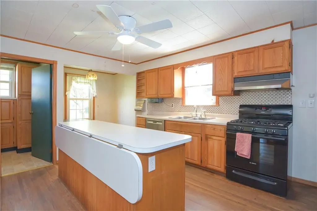 24 Walker Street Lincoln RI 02865