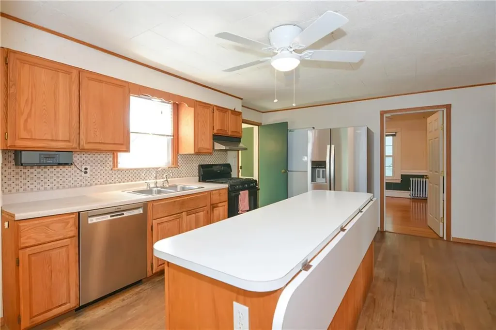 24 Walker Street Lincoln RI 02865