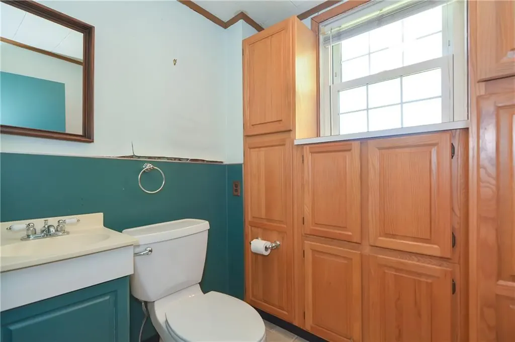 24 Walker Street Lincoln RI 02865