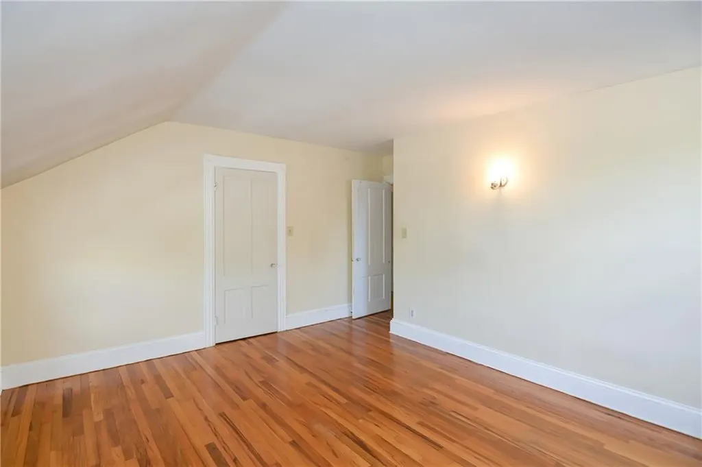 24 Walker Street Lincoln RI 02865