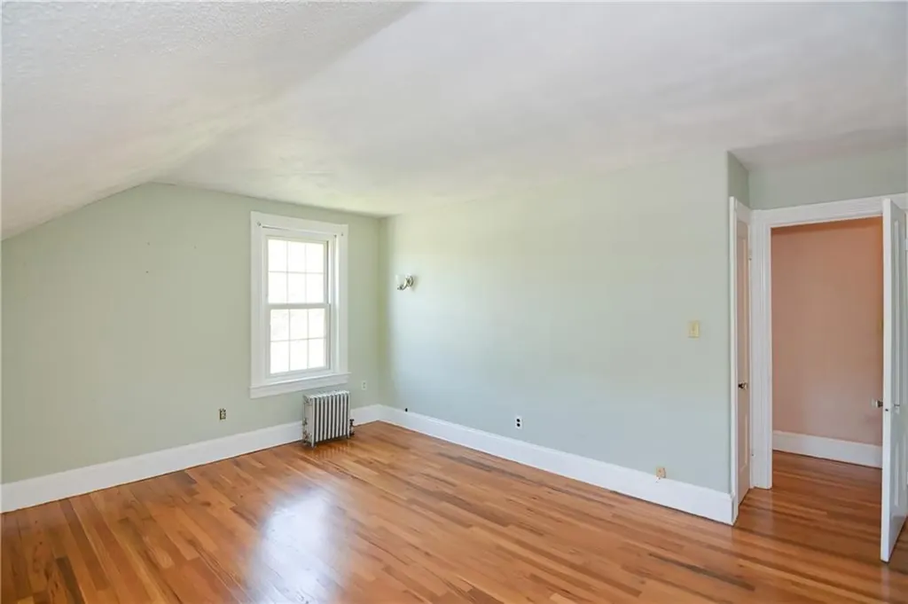 24 Walker Street Lincoln RI 02865