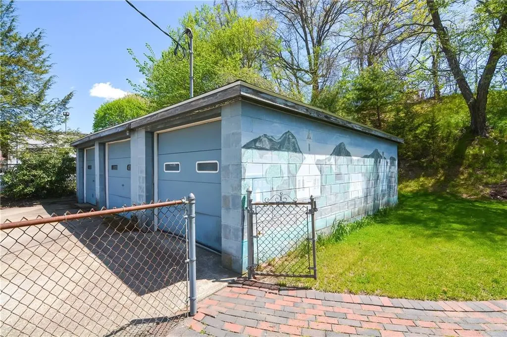 24 Walker Street Lincoln RI 02865