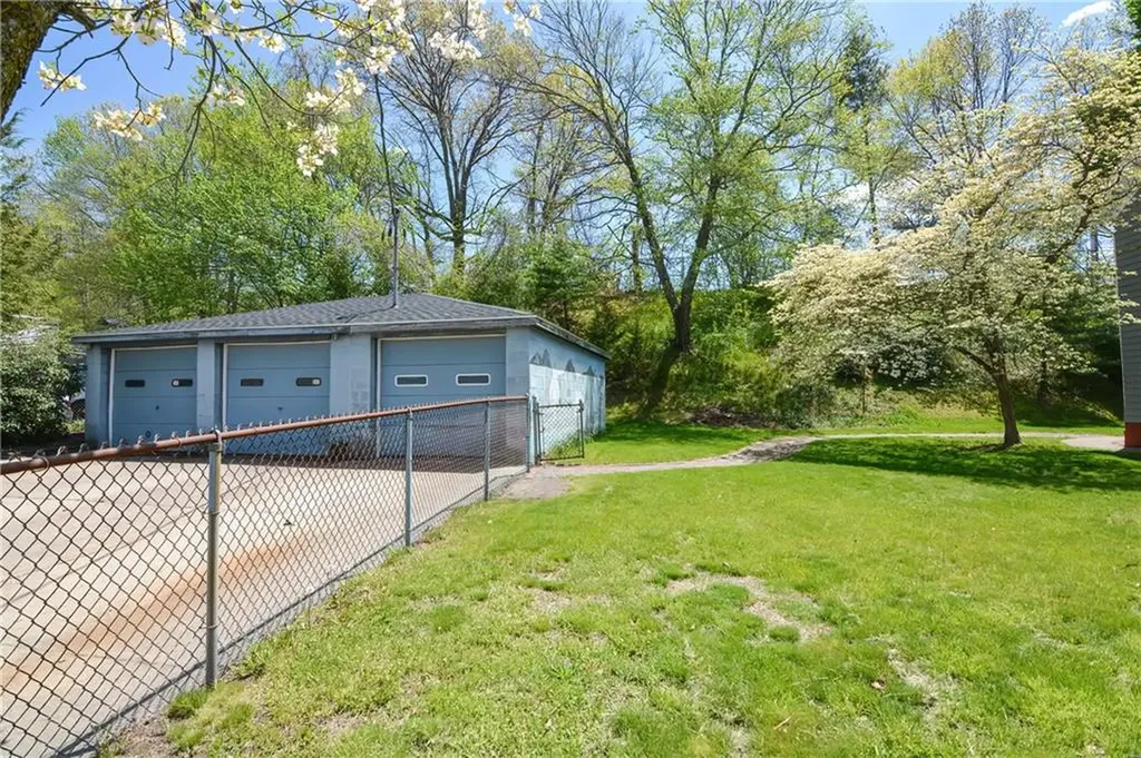 24 Walker Street Lincoln RI 02865