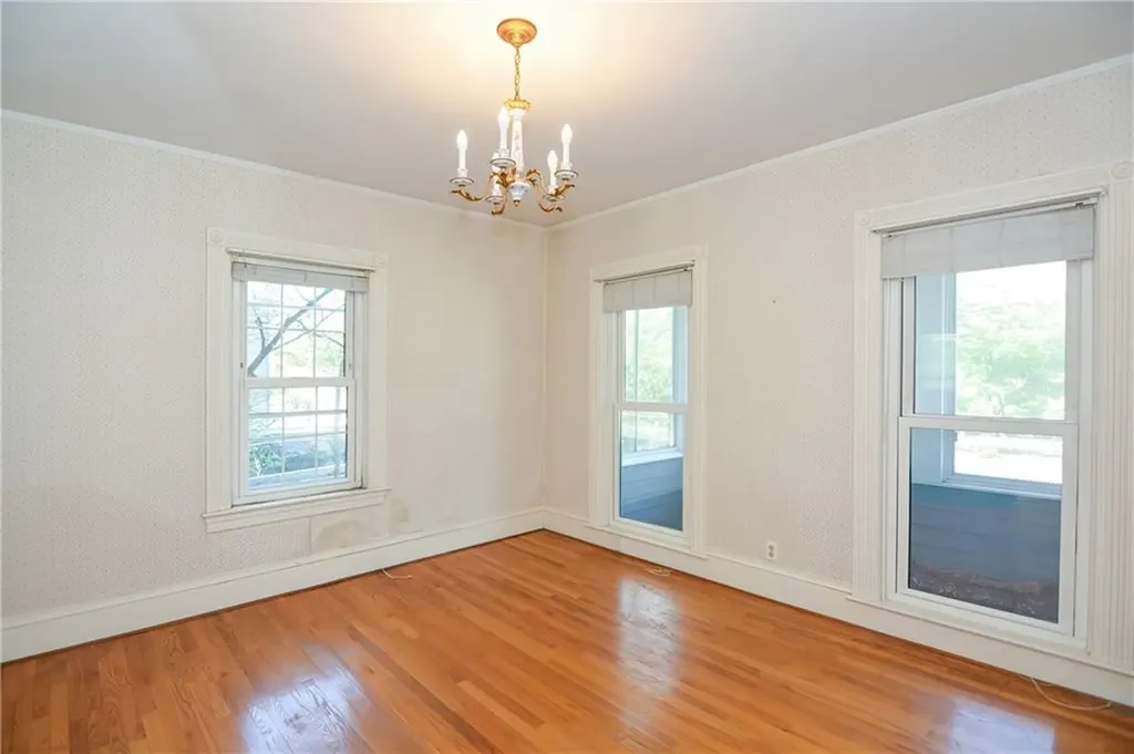 24 Walker Street Lincoln RI 02865