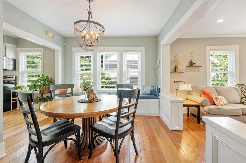 17 Lillis Avenue Barrington RI 02806