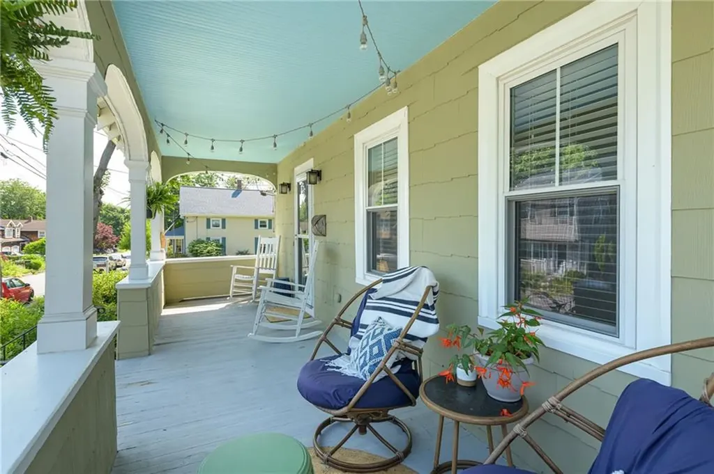 17 Lillis Avenue Barrington RI 02806