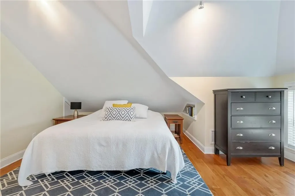 17 Lillis Avenue Barrington RI 02806