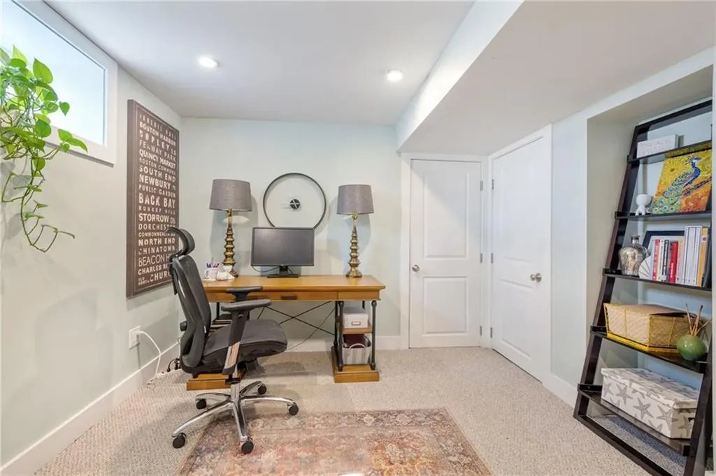 17 Lillis Avenue Barrington RI 02806