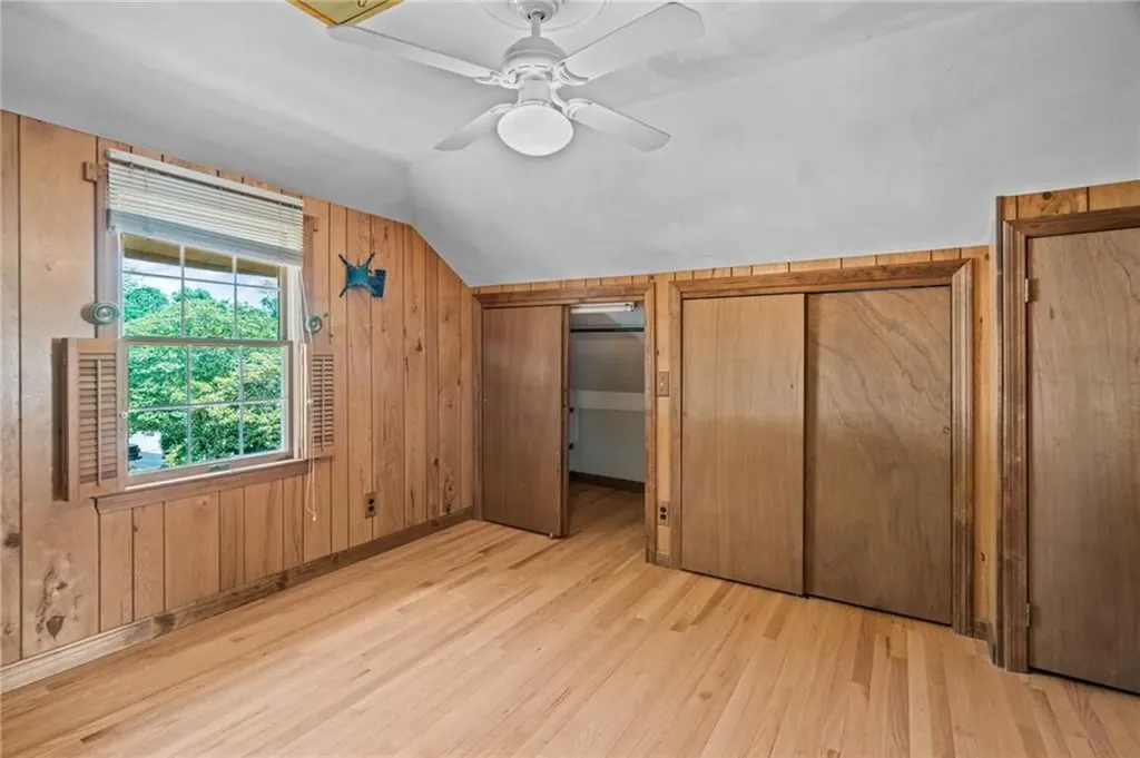 16 Laurel Lane Warren RI 02885