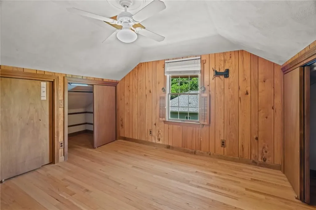 16 Laurel Lane Warren RI 02885