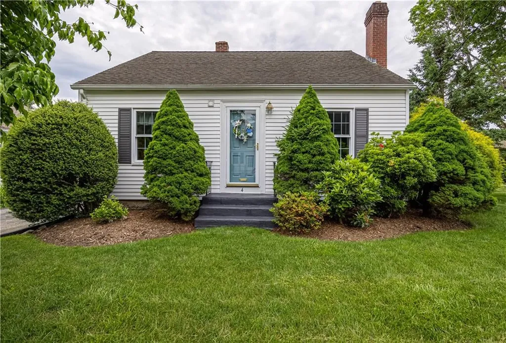 4 Diana Avenue Smithfield RI 02917