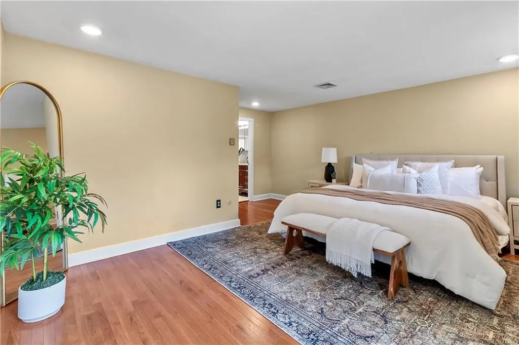 7 Fairview Circle Barrington RI 02806