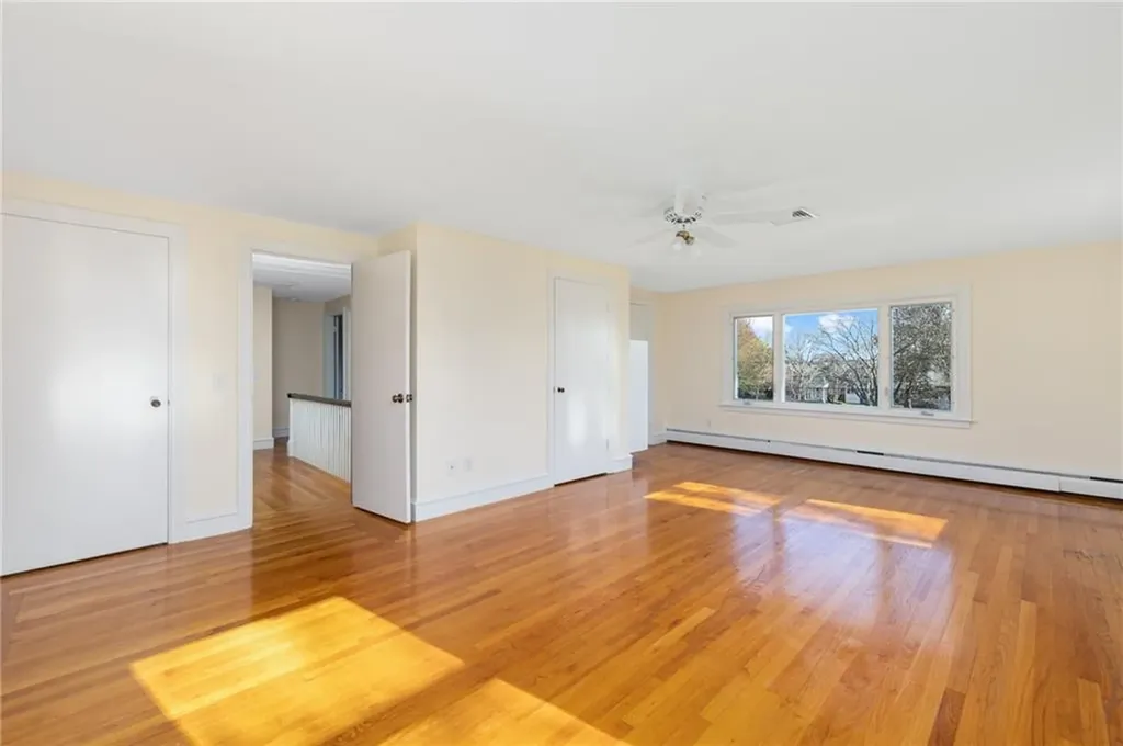 63 Briarcliff Avenue Warwick RI 02889