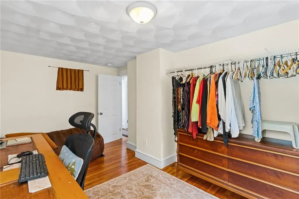 391 Norwood Avenue Warwick RI 02888