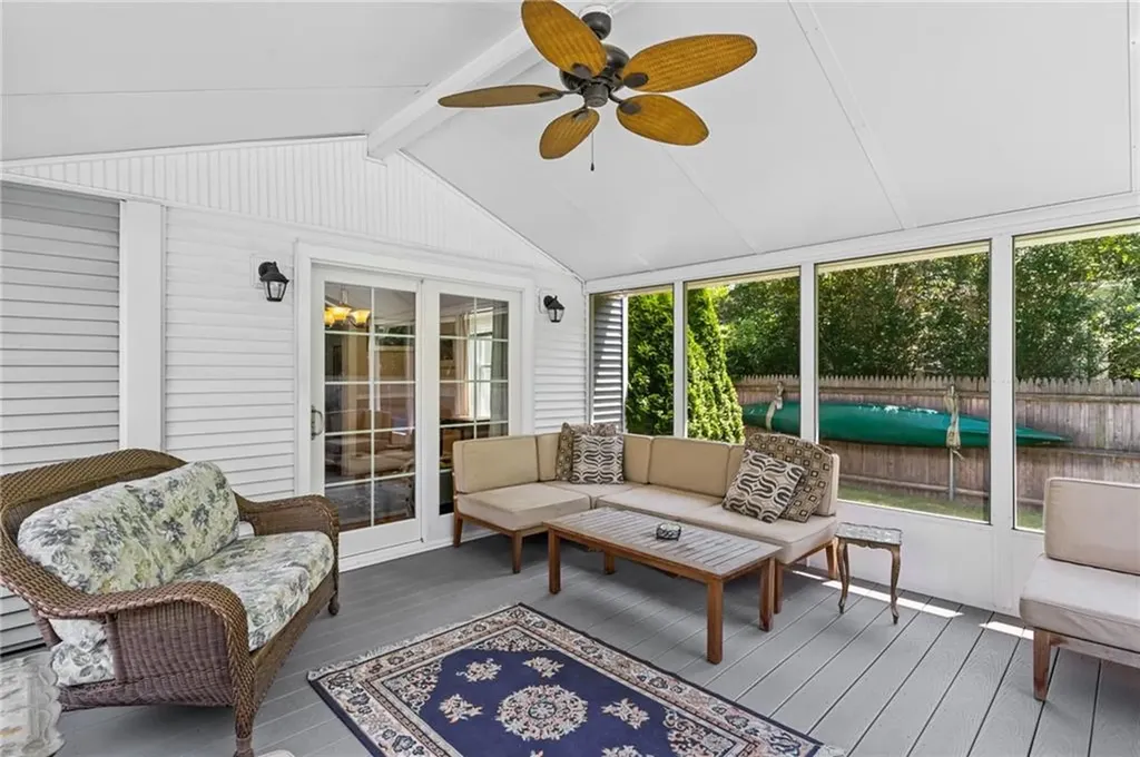 391 Norwood Avenue Warwick RI 02888