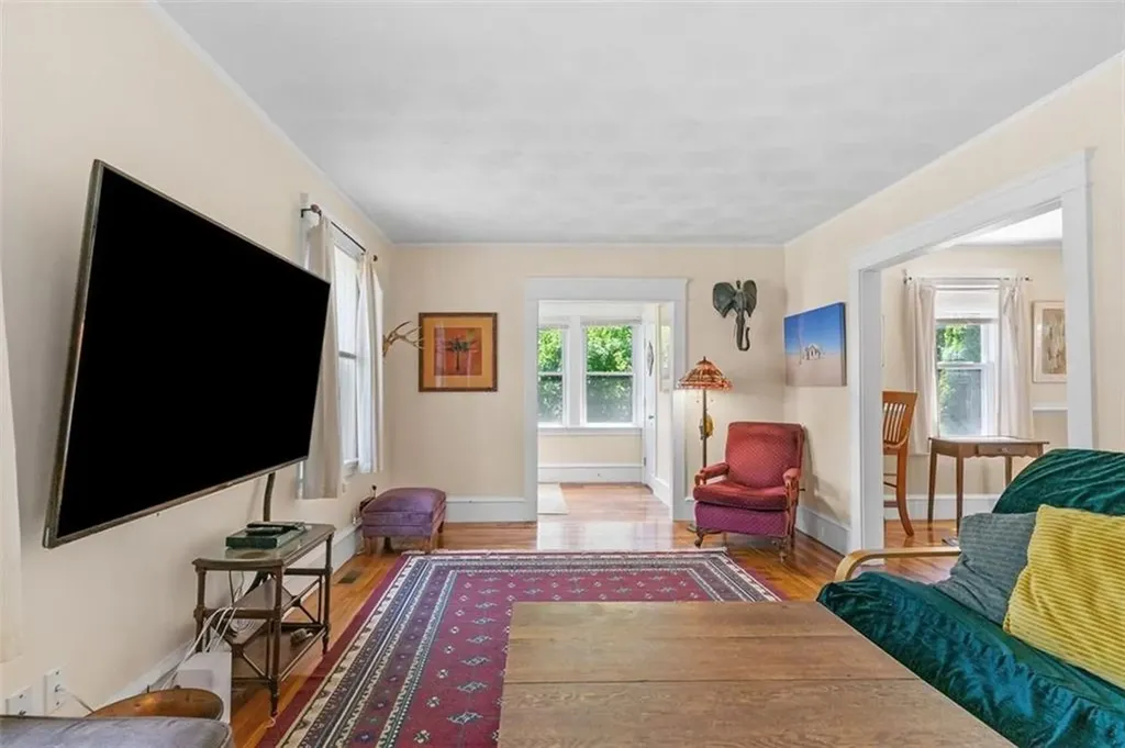 391 Norwood Avenue Warwick RI 02888