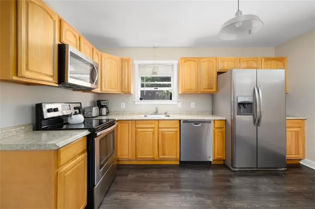 131 Old Shannock Road Charlestown RI 02813