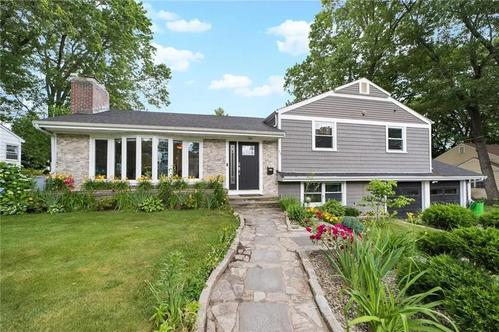 152 Sagamore Road Cranston RI 02920