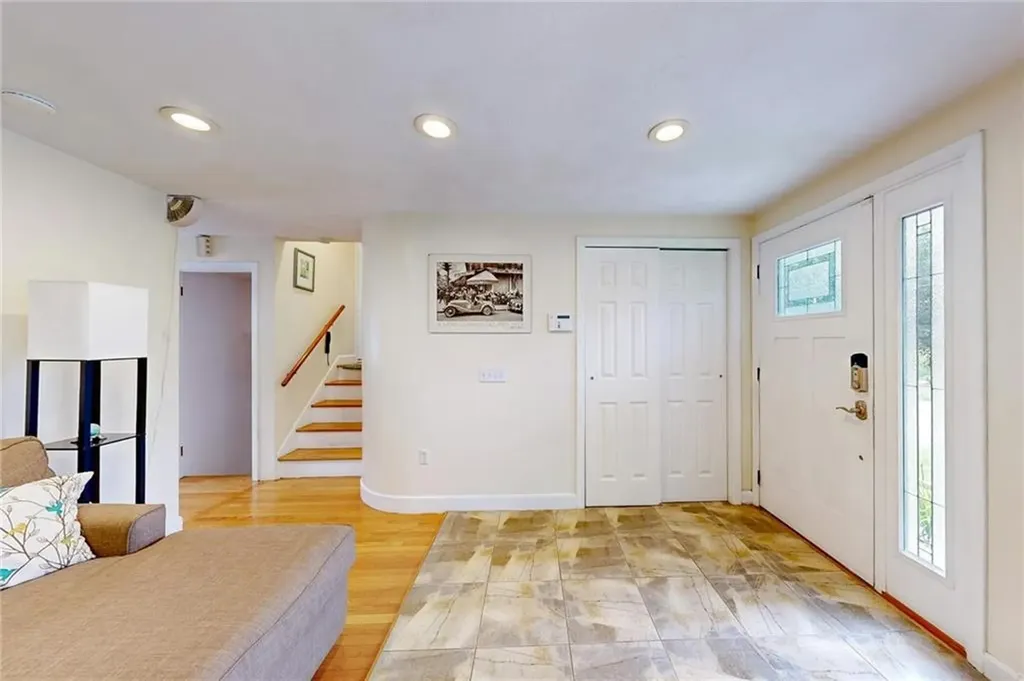 152 Sagamore Road Cranston RI 02920