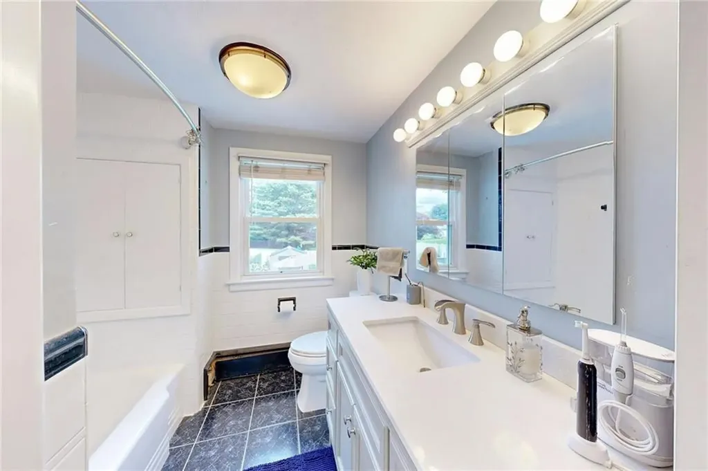 152 Sagamore Road Cranston RI 02920