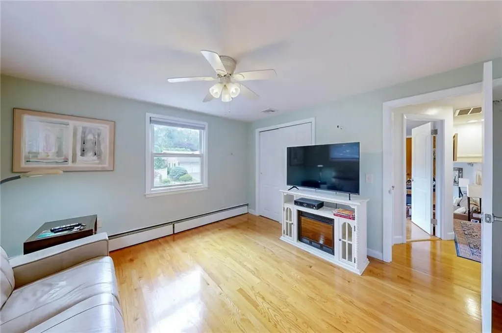152 Sagamore Road Cranston RI 02920