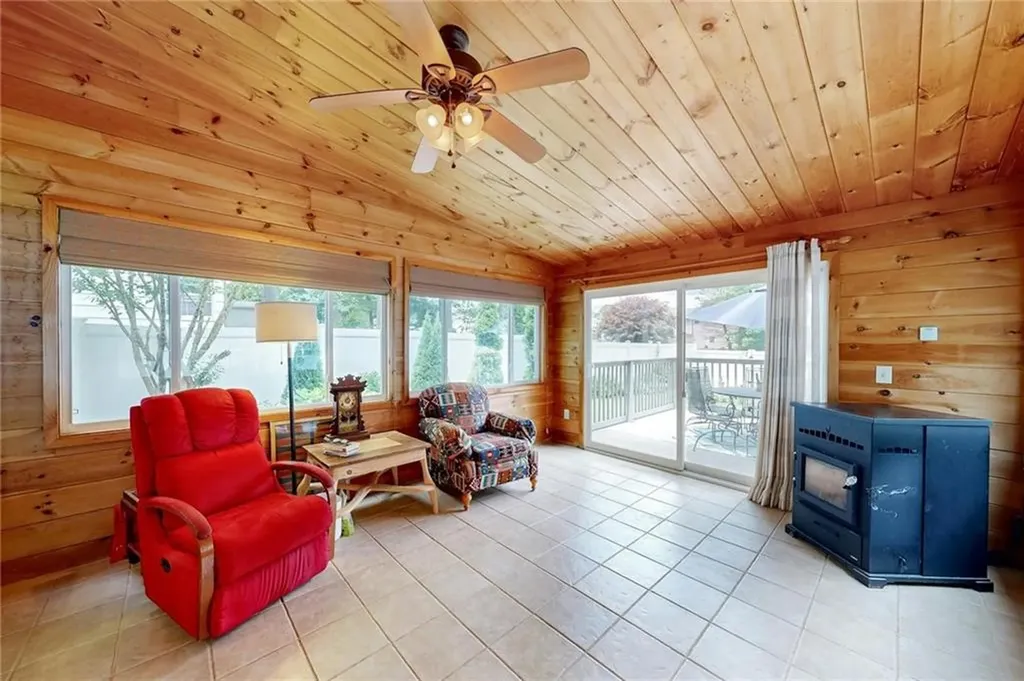 152 Sagamore Road Cranston RI 02920