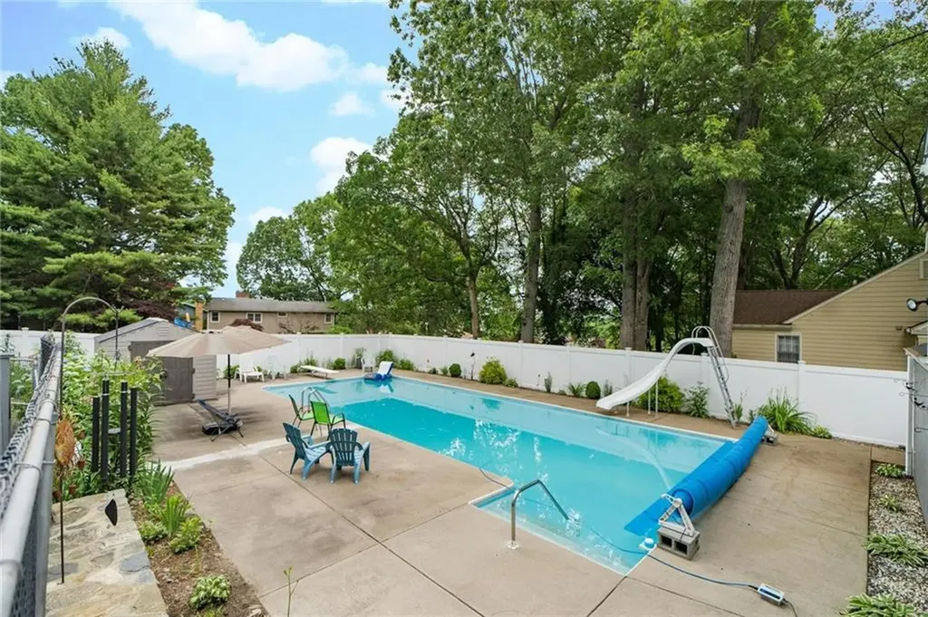 152 Sagamore Road Cranston RI 02920