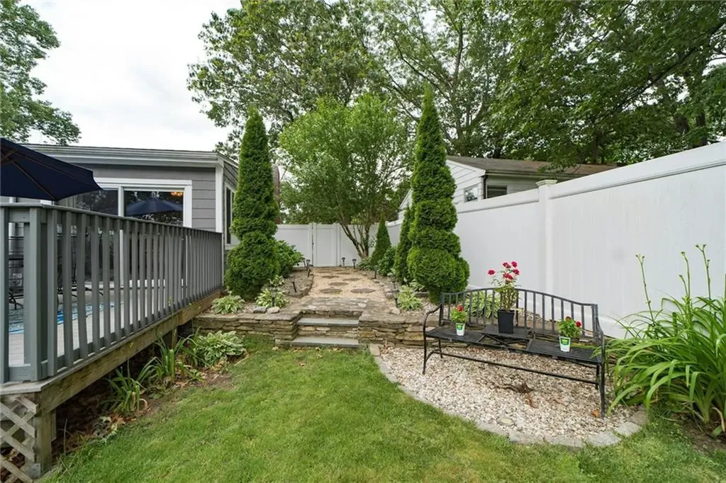 152 Sagamore Road Cranston RI 02920
