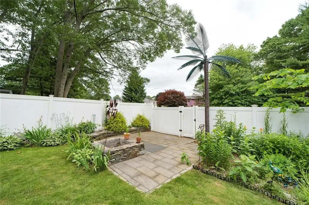152 Sagamore Road Cranston RI 02920