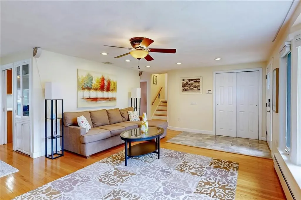 152 Sagamore Road Cranston RI 02920