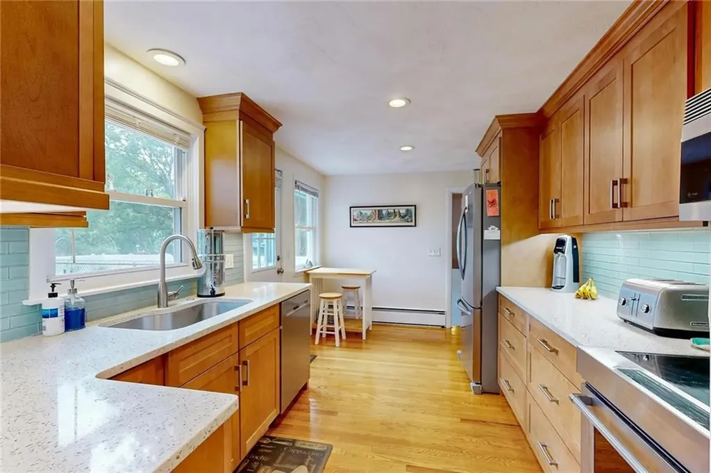152 Sagamore Road Cranston RI 02920