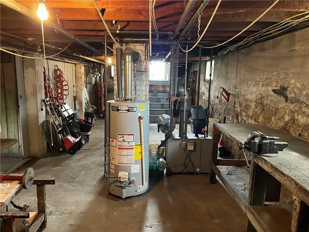 72 Chaplin Street Pawtucket RI 02861