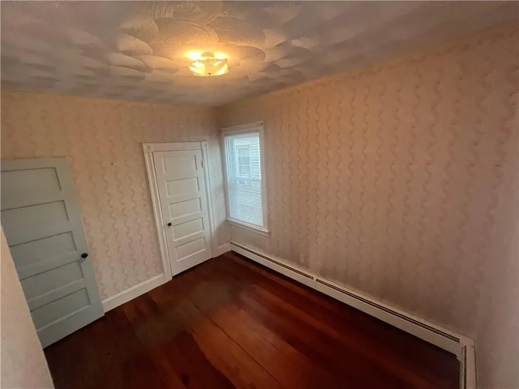 72 Chaplin Street Pawtucket RI 02861