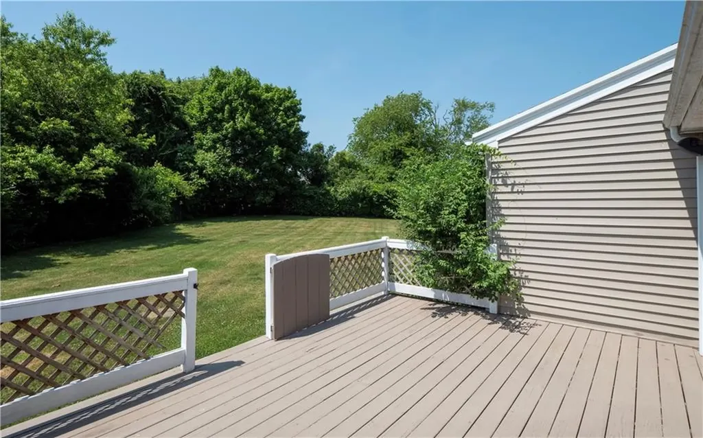 56 58 Ethel Drive Portsmouth RI 02871