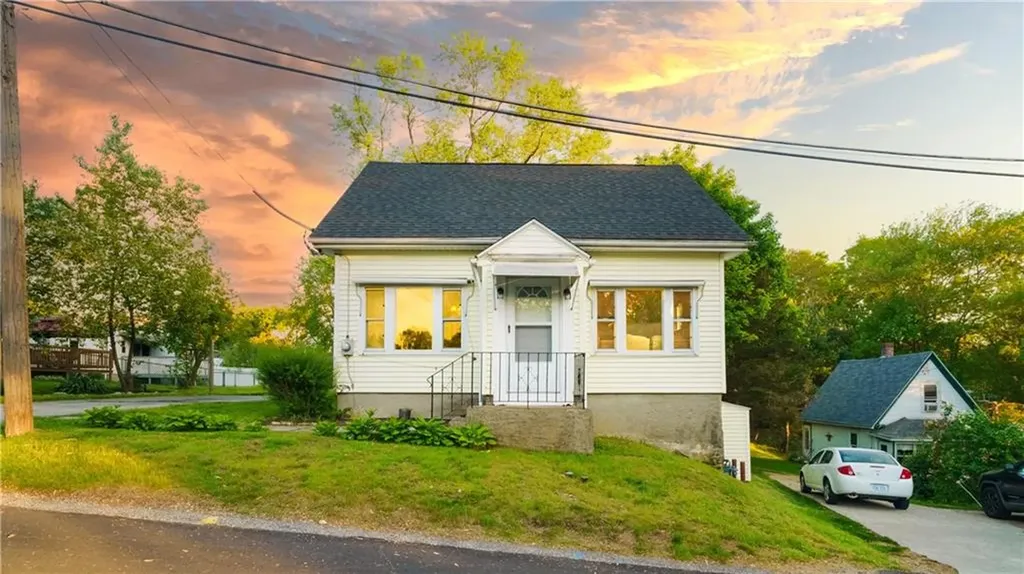18 Chamberlain Street Smithfield RI 02917