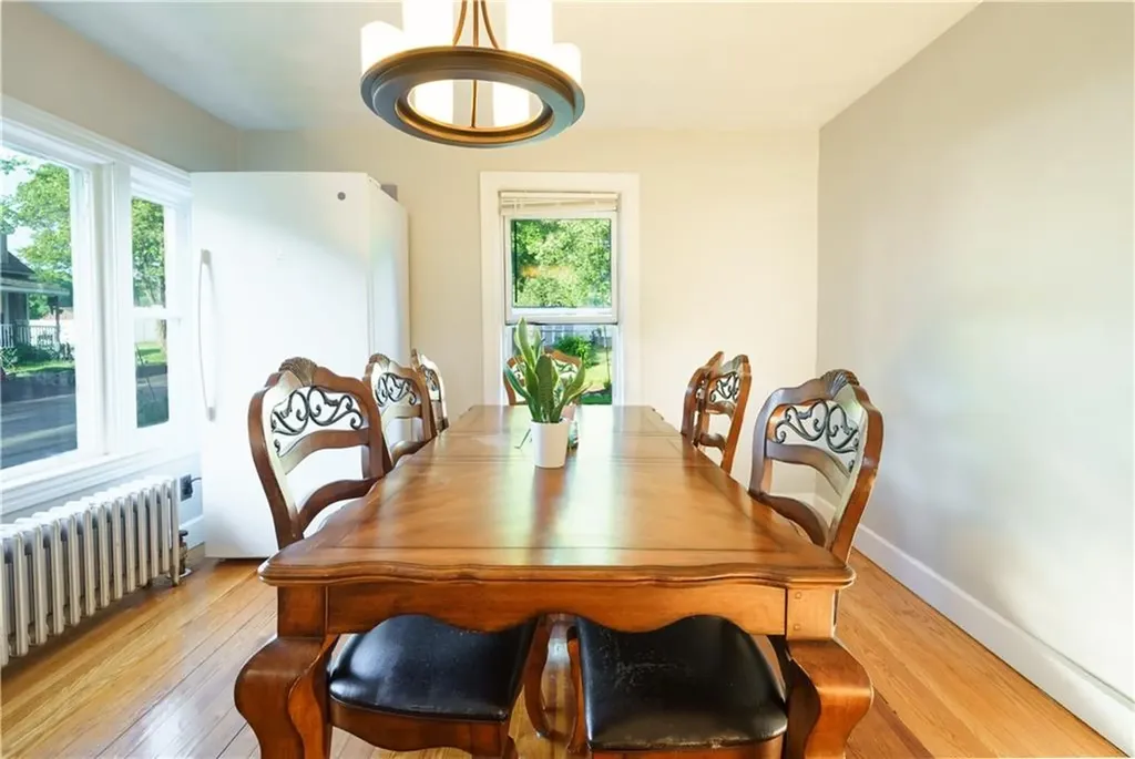 18 Chamberlain Street Smithfield RI 02917