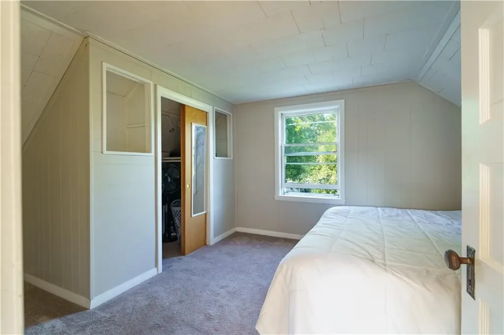 18 Chamberlain Street Smithfield RI 02917