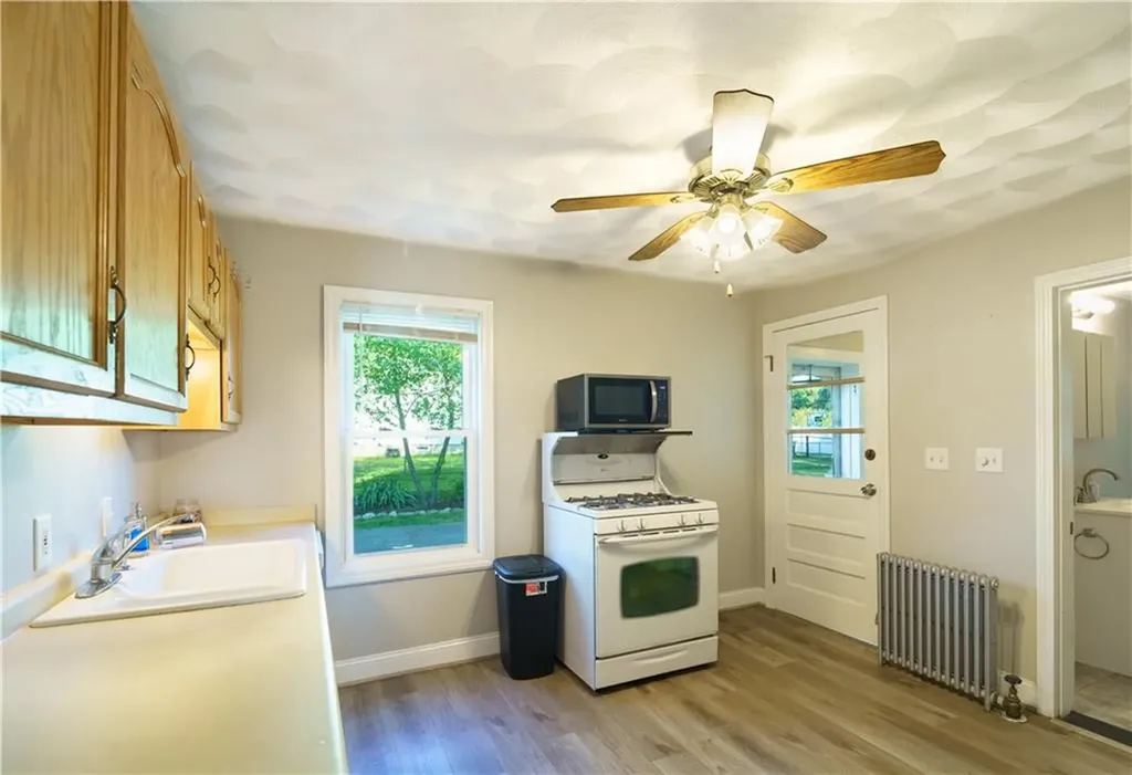 18 Chamberlain Street Smithfield RI 02917