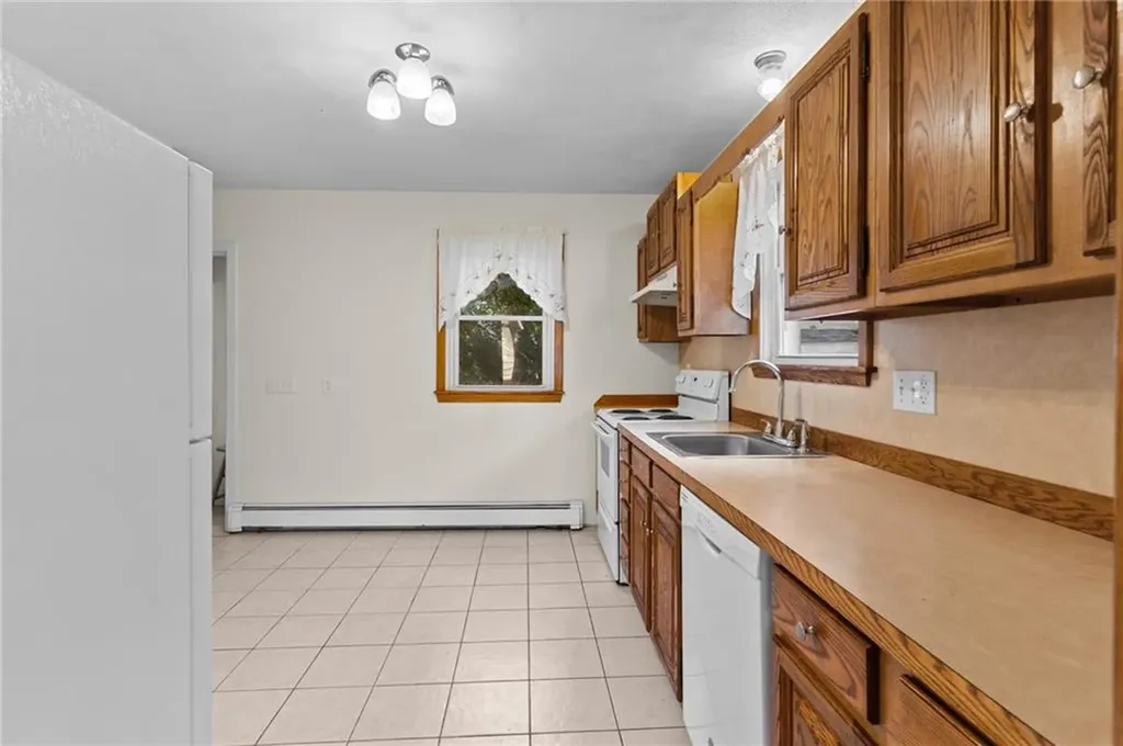 36 Ivanhoe Street Cranston RI 02910