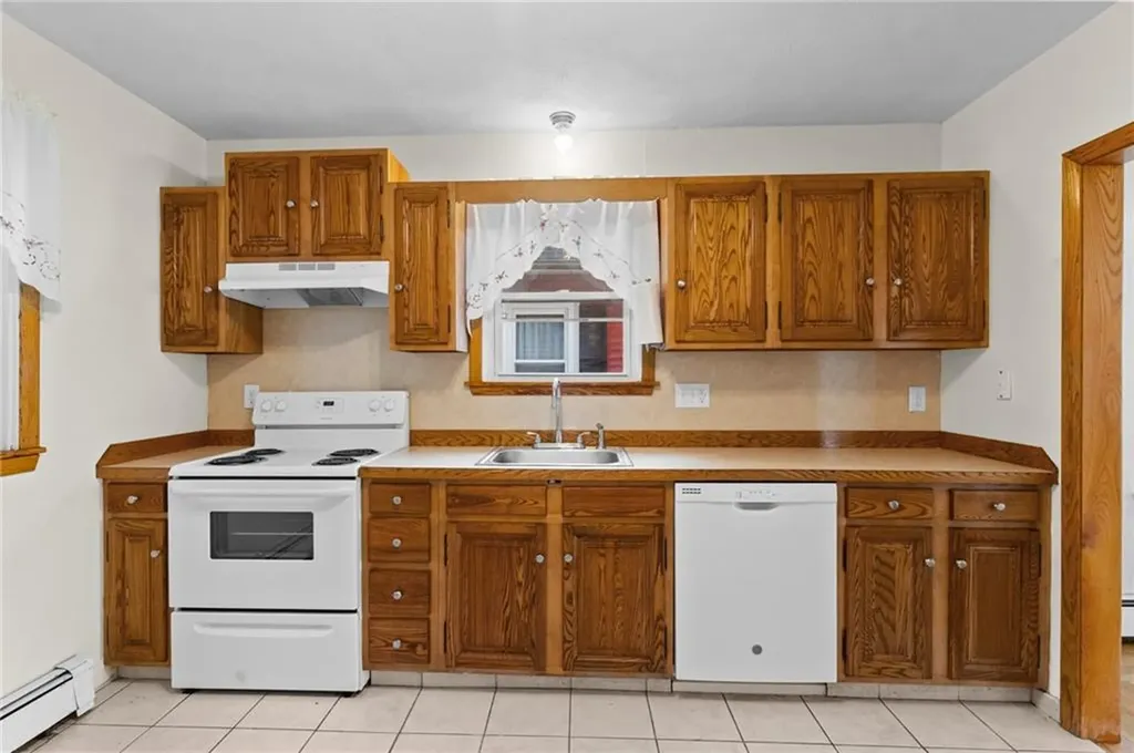 36 Ivanhoe Street Cranston RI 02910