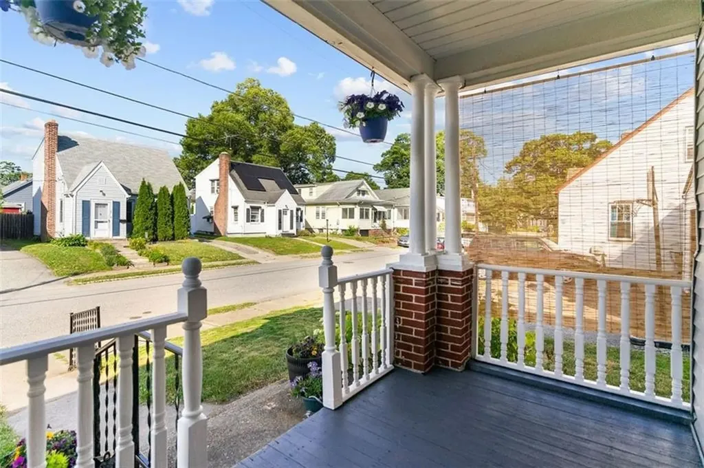 36 Ivanhoe Street Cranston RI 02910