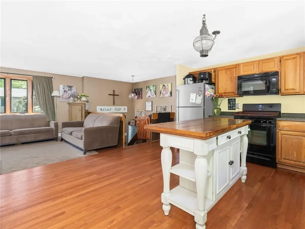 35 Black Walnut Drive Coventry RI 02816