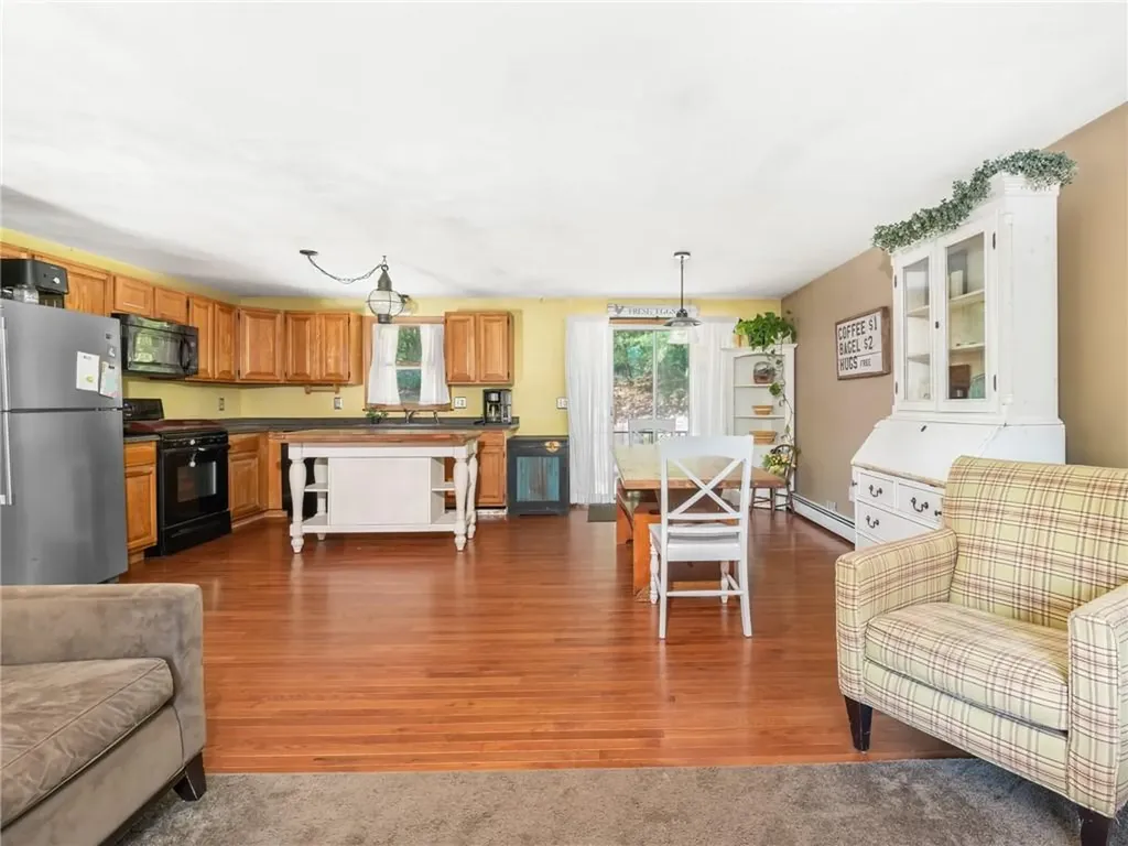 35 Black Walnut Drive Coventry RI 02816
