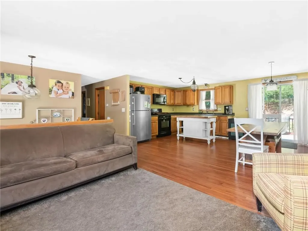 35 Black Walnut Drive Coventry RI 02816